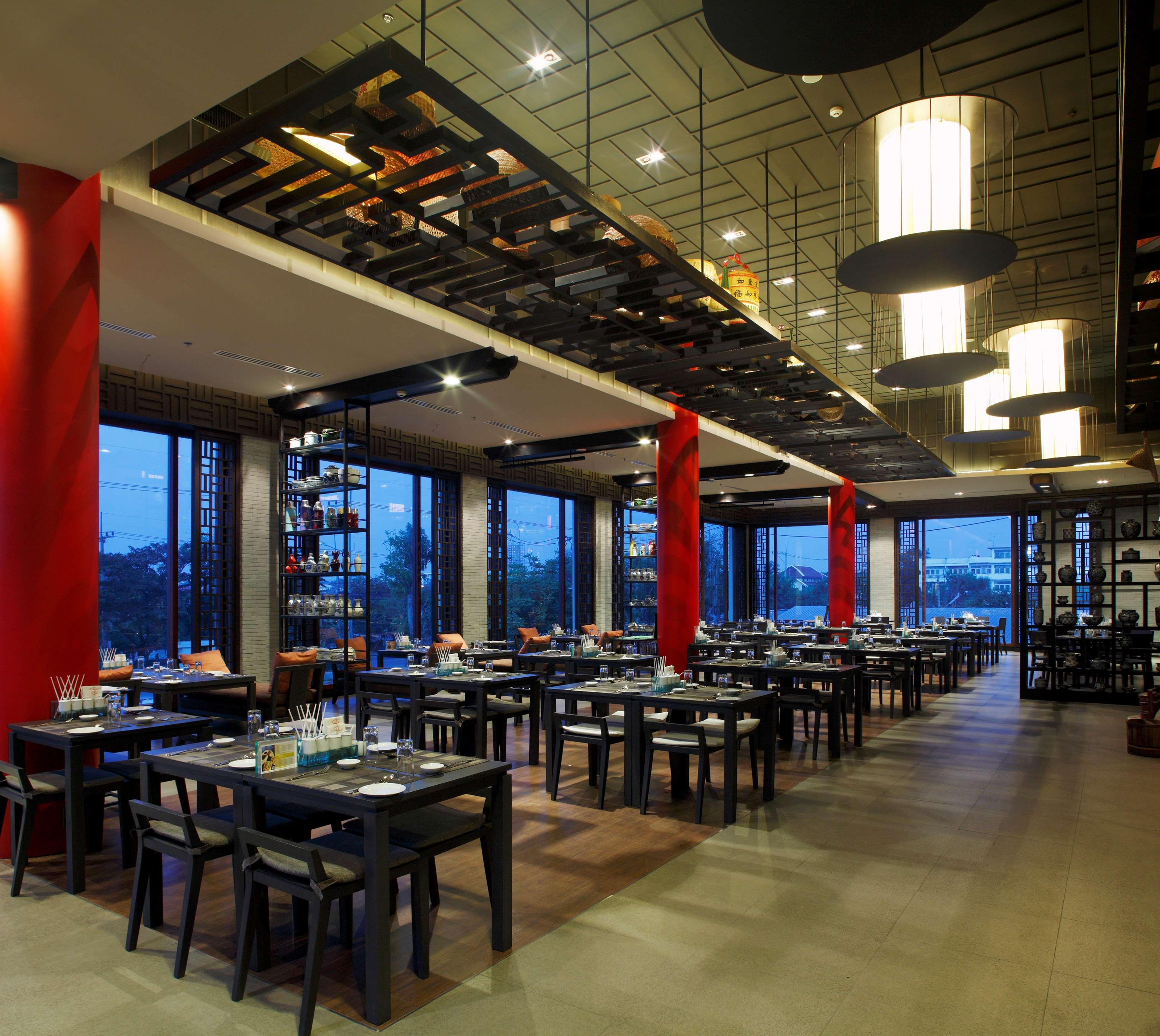 Avani Hotel&convention Centre - Sha Certified Hotel 5*